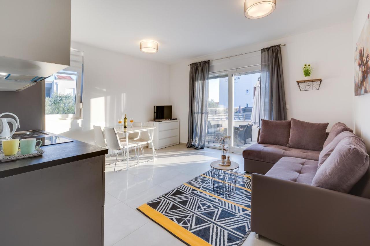 Apartments Evita ビビニェ エクステリア 写真
